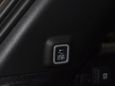 New 2025 Jeep Grand Cherokee Limited image 33