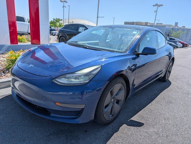 Used 2021 Tesla Model 3 Standard Range Plus RWD image 3