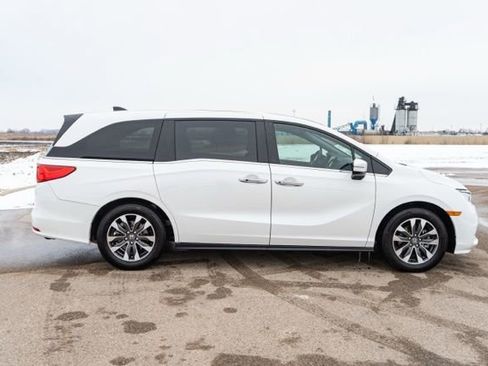 Used 2024 Honda Odyssey EX-L image 8