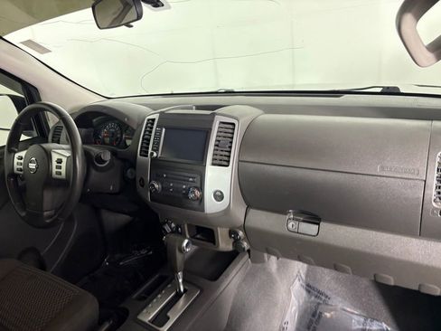 Used 2019 Nissan Frontier SV image 31