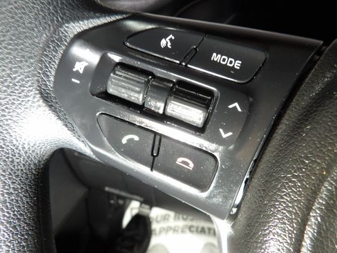 Used 2017 Kia Sorento LX Sport Utility 4D image 20