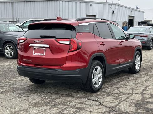 Certified 2023 GMC Terrain SLE w/ Driver Convenience Package image 4