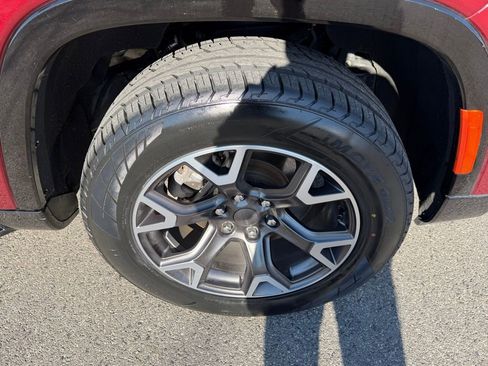 Certified 2024 Jeep Wagoneer Series III image 15