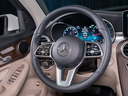 Certified 2022 Mercedes-Benz GLC 300 image 17