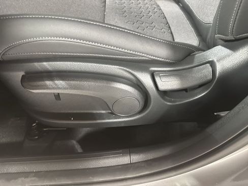 New 2026 Kia Seltos S image 14