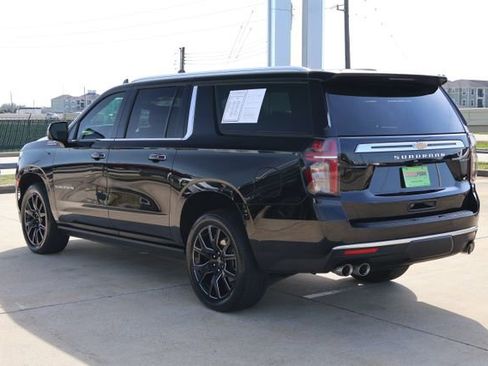 Used 2023 Chevrolet Suburban High Country w/ Max Trailering Package image 5