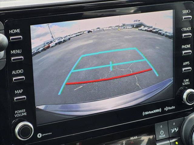 Used 2022 Toyota Highlander XLE FWD image 13