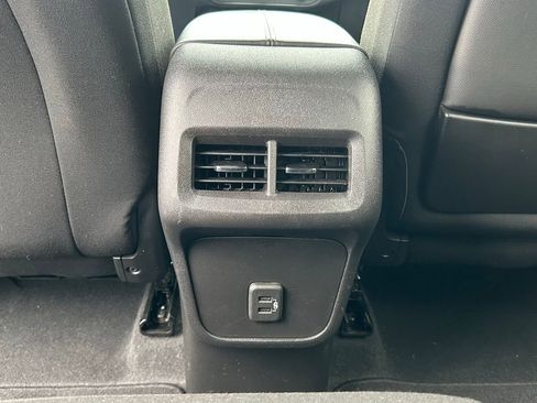 Used 2022 GMC Terrain SLE w/ Driver Convenience Package image 19