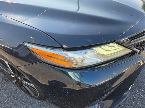 Used 2018 Toyota Camry XSE FWD image 18