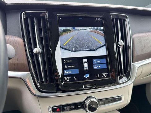 Used 2021 Volvo S90 T6 Inscription image 25