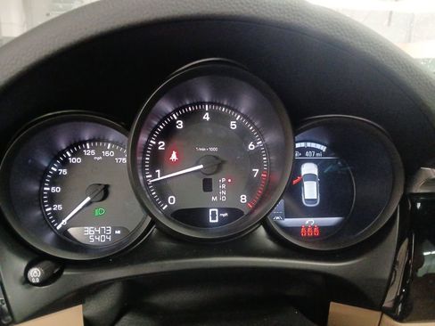 Used 2022 Porsche Macan Base image 19