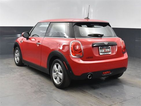 Used 2020 MINI Cooper 2-Door Hardtop w/ Storage Package image 3