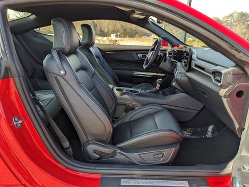 Used 2024 Ford Mustang GT Premium image 40