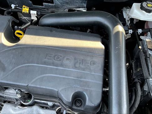 Used 2025 Chevrolet Equinox LT AWD/4WD image 29