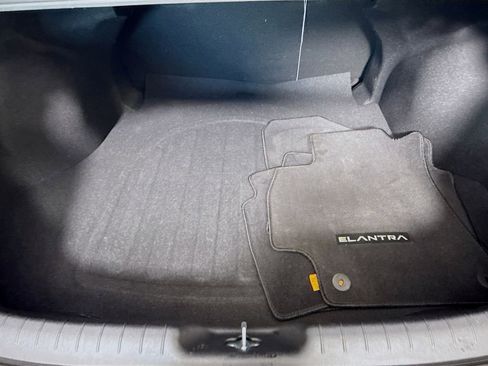 Certified 2025 Hyundai Elantra Sport FWD image 27