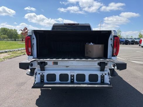 Used 2023 GMC Sierra 1500 Denali w/ Denali Reserve Package AWD/4WD image 13