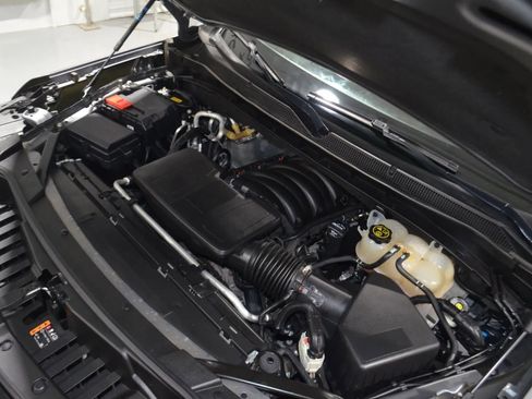 Used 2022 Chevrolet Tahoe Z71 w/ Luxury Package image 41