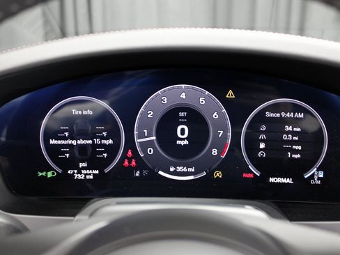 Certified 2025 Porsche 911 Carrera image 28