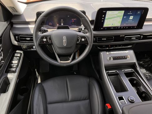 New 2026 Lincoln Aviator 2WD image 15