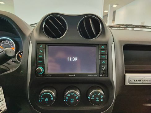 Used 2016 Jeep Compass High Altitude AWD/4WD image 21