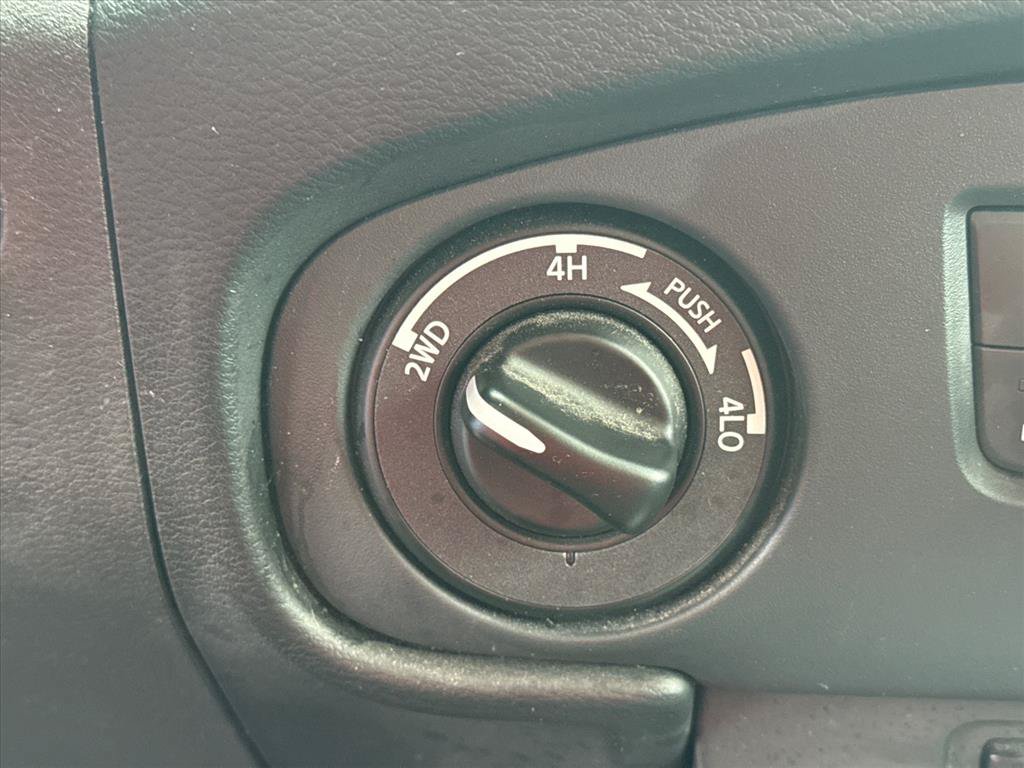 Used 2024 Nissan Frontier SV w/ SV Convenience Package AWD/4WD image 13