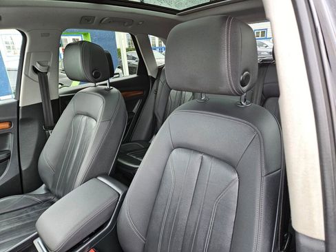 Used 2021 Audi Q5 2.0T Premium Plus AWD/4WD image 16