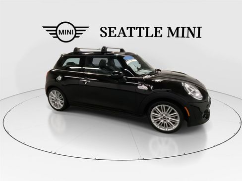 Used 2017 MINI Cooper S image 13