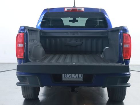 Used 2017 Chevrolet Colorado W/T w/ WT Convenience Package RWD image 14