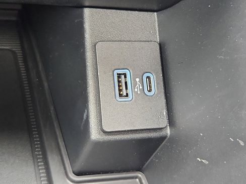 Used 2024 Ford Edge SEL w/ Convenience Package AWD/4WD image 23