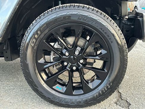 Used 2023 Jeep Wrangler Unlimited Sahara w/ Cold Weather Group image 8