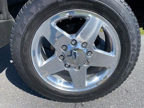 Used 2016 Chevrolet Silverado 2500 LTZ w/ Custom Sport Edition image 32