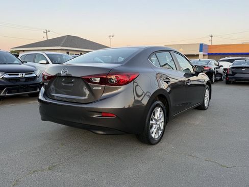 Used 2016 MAZDA MAZDA3 i Sport w/ Preferred Equipment Package FWD image 6