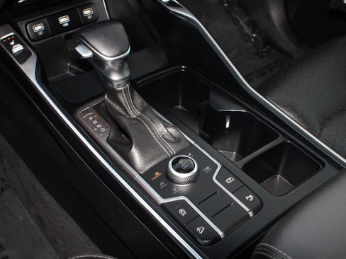 Used 2021 Kia Sorento S w/ Panoramic Sunroof Package image 13