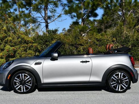 Used 2023 MINI Cooper S image 30