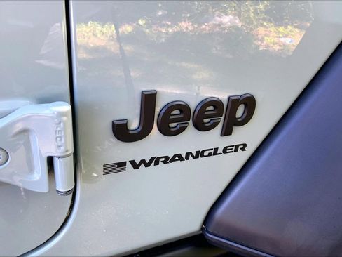 Certified 2024 Jeep Wrangler Unlimited Sport AWD/4WD image 8