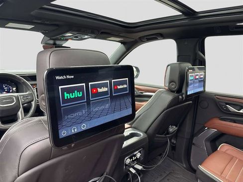 Used 2023 GMC Yukon Denali Ultimate image 11