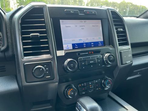 Used 2020 Ford F150 XLT w/ Equipment Group 302A Luxury AWD/4WD image 32