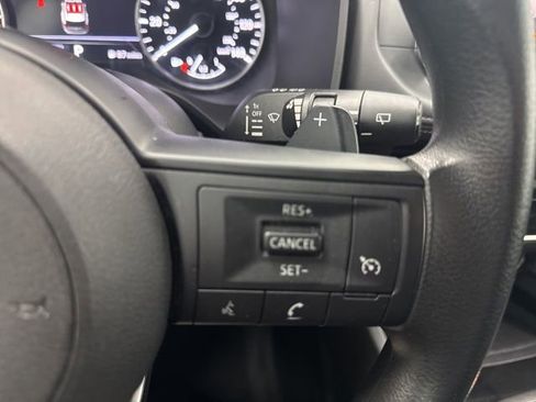 Used 2024 Nissan Rogue S AWD/4WD image 13