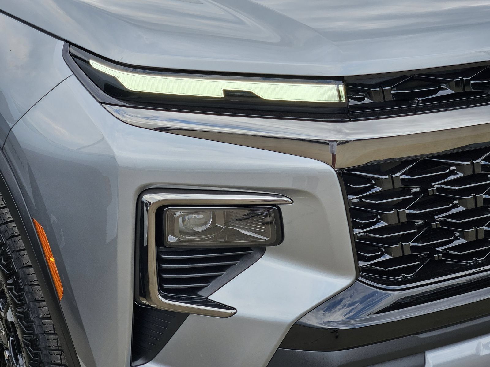 New 2027 Chevrolet Traverse Z71 w/ Driver Confidence Package AWD/4WD image 9
