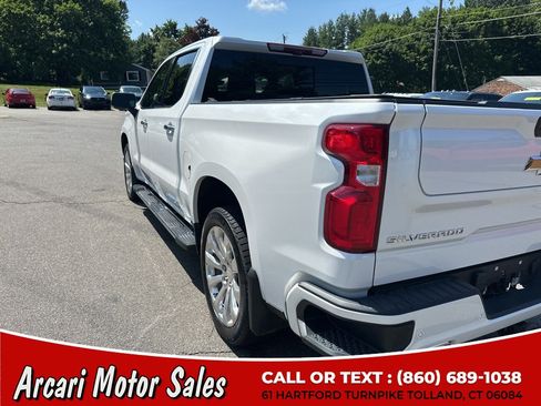 Used 2022 Chevrolet Silverado 1500 High Country w/ Technology Package AWD/4WD image 12