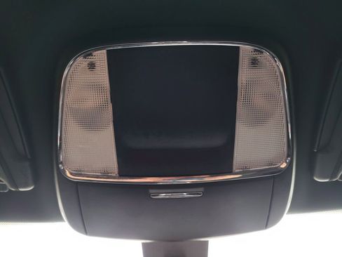 Used 2023 Dodge Charger SXT w/ Blacktop Package image 6