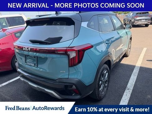 Used 2024 Kia Seltos S AWD/4WD image 7