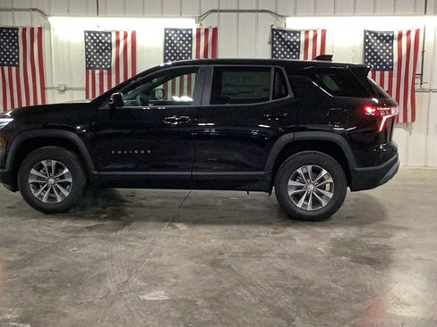 New 2026 Chevrolet Equinox LT w/ Convenience Package II AWD/4WD image 3