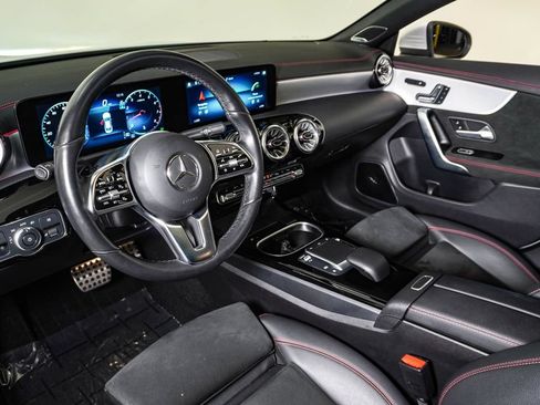 Used 2023 Mercedes-Benz CLA 250 4MATIC image 19