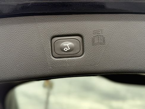 Used 2024 Ford Edge ST-Line image 34