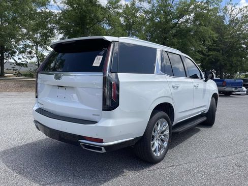 Used 2023 Cadillac Escalade Premium Luxury w/ LPO, Radiant Package AWD/4WD image 3