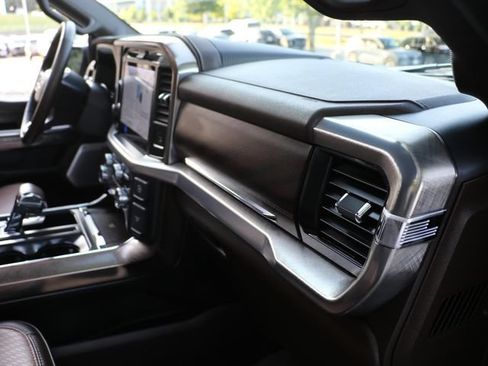 Used 2025 Ford F150 King Ranch AWD/4WD image 13