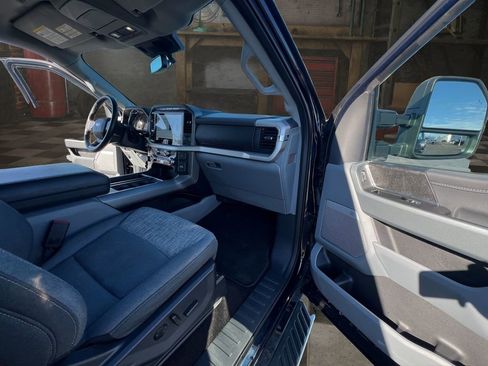 Used 2022 Ford F150 XLT w/ Equipment Group 302A High image 17