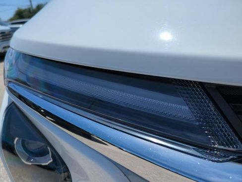 Certified 2025 Chevrolet Trax LT FWD image 10