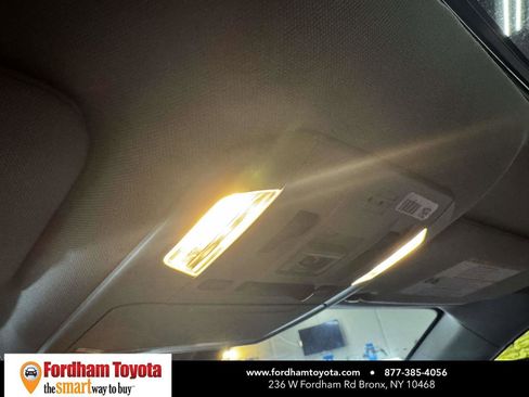Used 2021 Toyota Highlander Limited AWD/4WD image 31